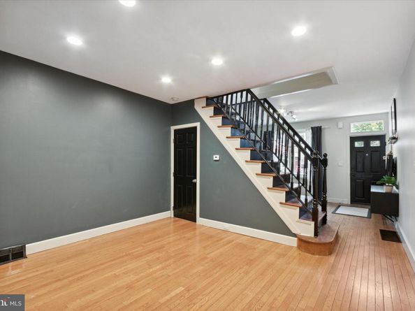 833 Almond Street, Philadelphia PA 19125