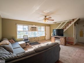 86 Wildflower, Levittown PA 19057