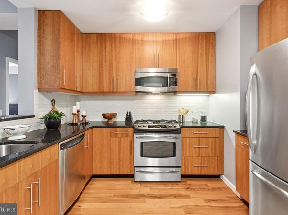 1425 Locust Street 4F, Philadelphia PA 19102