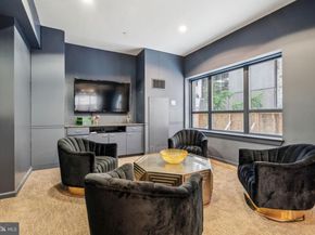 1425 Locust Street 4F, Philadelphia PA 19102