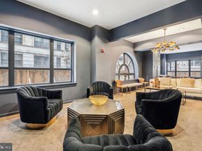 1425 Locust Street 4F, Philadelphia PA 19102