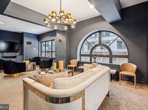 1425 Locust Street 4F, Philadelphia PA 19102