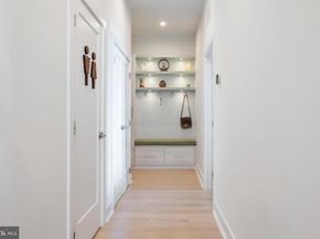 701 Swann Avenue 611, Alexandria VA 22301