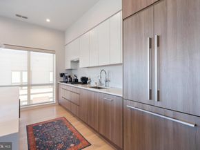 701 Swann Avenue 611, Alexandria VA 22301