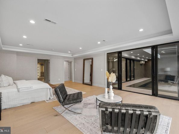 1573 Westmoreland Street, Mclean VA 22101