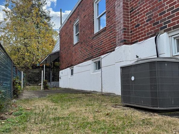 526 Wartman Street, Philadelphia PA 19128