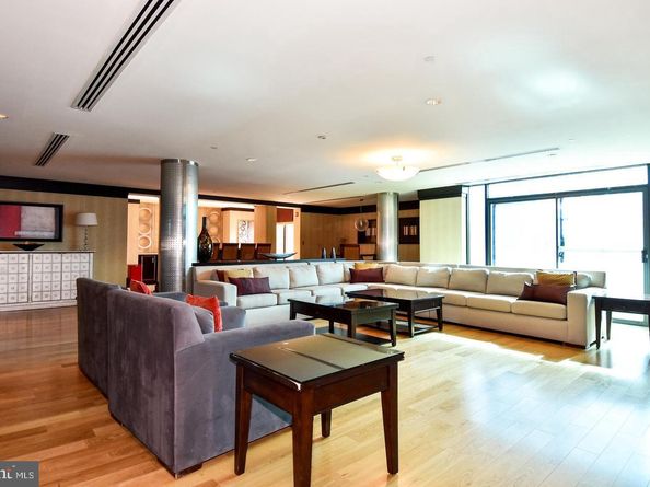 4500 S Four Mile Run Drive 1218, Arlington VA 22204