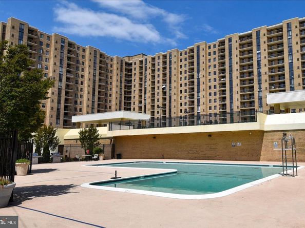 4500 S Four Mile Run Drive 1218, Arlington VA 22204