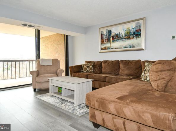 4500 S Four Mile Run Drive 1218, Arlington VA 22204