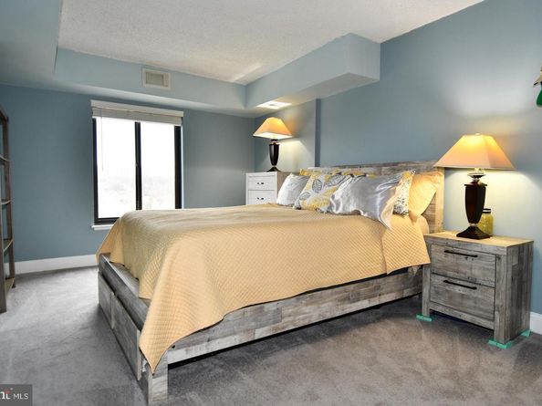 4500 S Four Mile Run Drive 1218, Arlington VA 22204