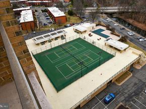 4500 S Four Mile Run Drive 1218, Arlington VA 22204