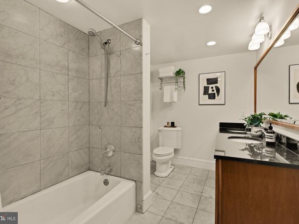 6 Logan Circle NW 2, Washington DC 20005