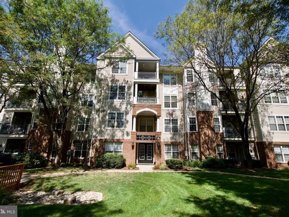 3003 Nicosh Circle 3106, Falls Church VA 22042