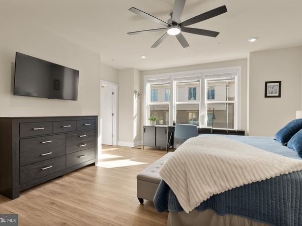 1704 Bandit Loop 20A, Reston VA 20190