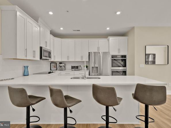 1704 Bandit Loop 20A, Reston VA 20190