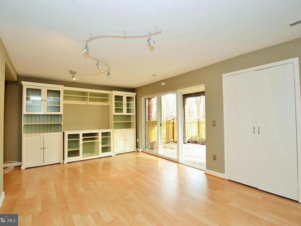 2369 Generation Drive, Reston VA 20191