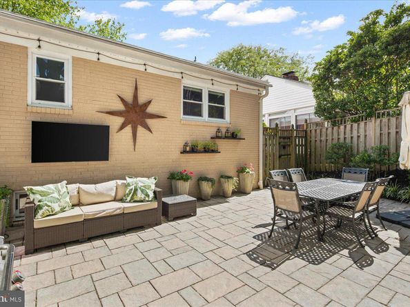 5913 4TH Road N, Arlington VA 22203