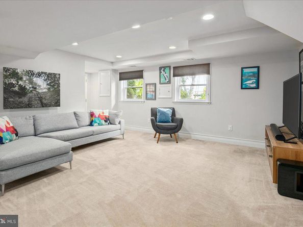 5913 4TH Road N, Arlington VA 22203