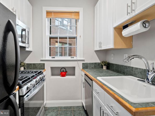 2707 Adams Mill Road NW 308, Washington DC 20009