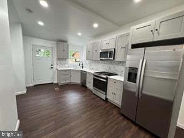 3083 Emerald Street, Philadelphia PA 19134