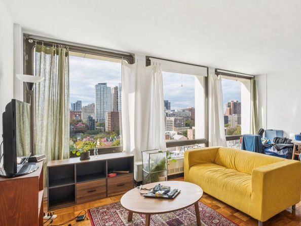 210 Locust Street 16EW, Philadelphia PA 19106