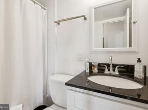 210 Locust Street 16EW, Philadelphia PA 19106