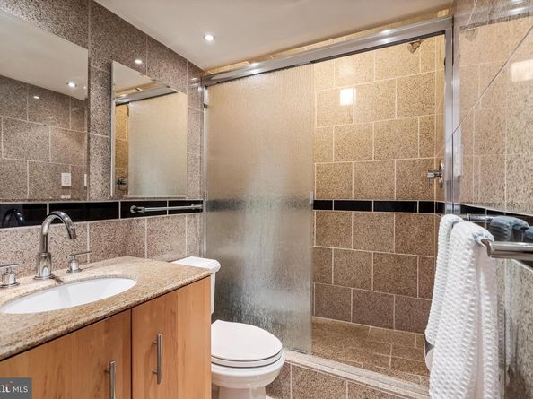 1816 New Hampshire Avenue NW 1009, Washington DC 20009