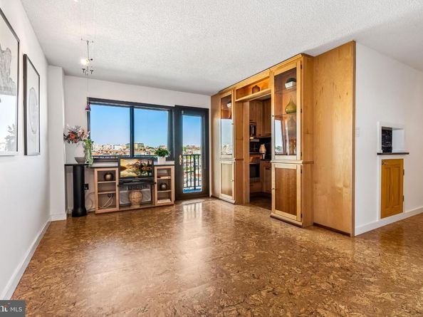 1816 New Hampshire Avenue NW 1009, Washington DC 20009