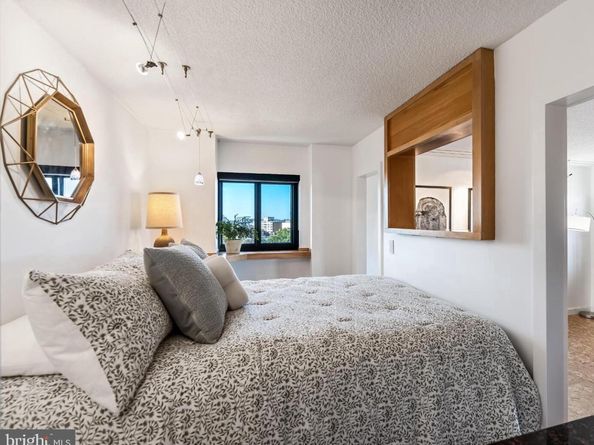 1816 New Hampshire Avenue NW 1009, Washington DC 20009