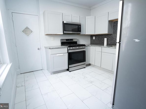 2427 N 17TH Street, Philadelphia PA 19132
