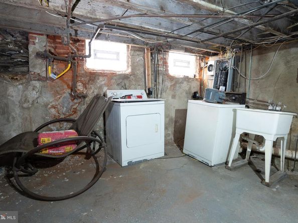 2427 N 17TH Street, Philadelphia PA 19132