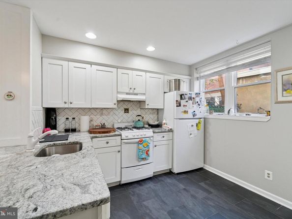 904 Dickinson Street, Philadelphia PA 19147