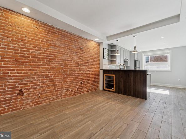 904 Dickinson Street, Philadelphia PA 19147