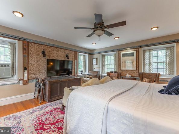 123 Gypsy Lane, King Of Prussia PA 19406