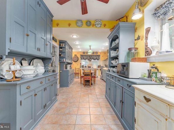 123 Gypsy Lane, King Of Prussia PA 19406