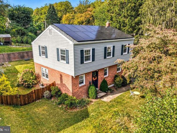 909 Glenroy Road, Philadelphia PA 19128