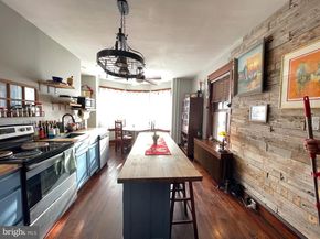 4206 Houghton Street, Philadelphia PA 19128