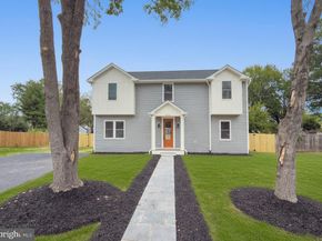 656 Stuart Court, Herndon VA 20170