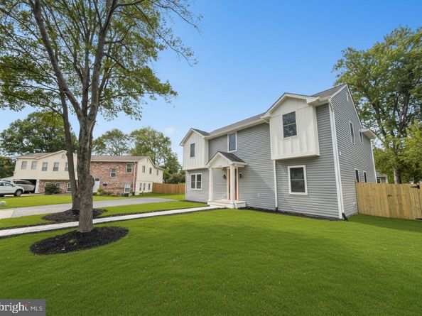 656 Stuart Court, Herndon VA 20170
