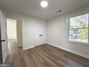 656 Stuart Court, Herndon VA 20170