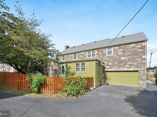 1025 Shadeland Avenue, Drexel Hill PA 19026