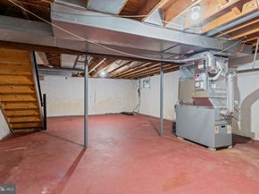60 Signal Hill Road, Holland PA 18966