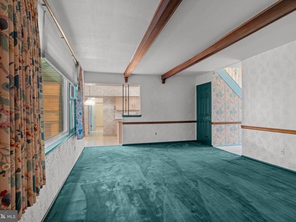 60 Signal Hill Road, Holland PA 18966