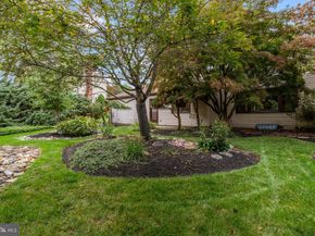 60 Signal Hill Road, Holland PA 18966