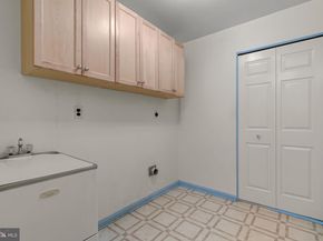 60 Signal Hill Road, Holland PA 18966