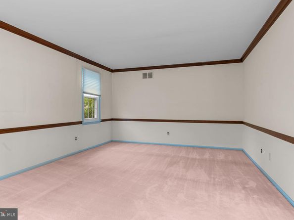 60 Signal Hill Road, Holland PA 18966