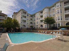 4561 Strutfield Lane 3115, Alexandria VA 22311