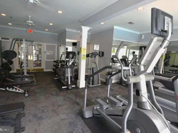 4561 Strutfield Lane 3115, Alexandria VA 22311