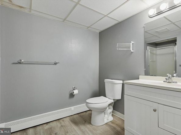 1575 W Street Road 721, Warminster PA 18974