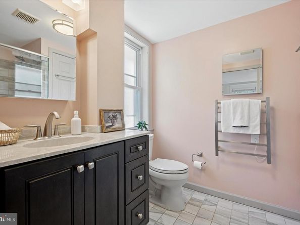 525 Burnham Road, Philadelphia PA 19119